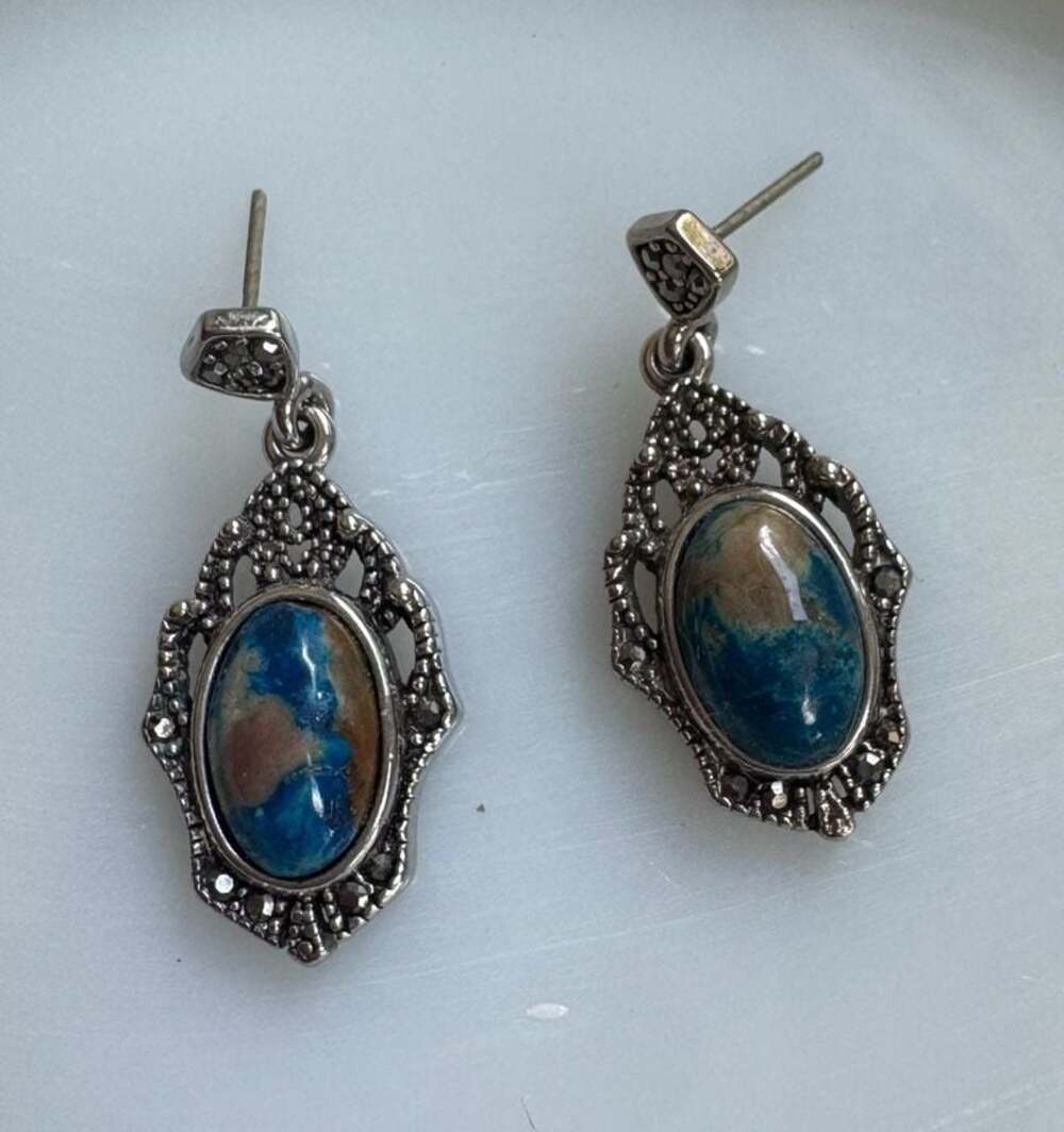 Vintage Style Oval Blue Stone Filigree Drop Earrings